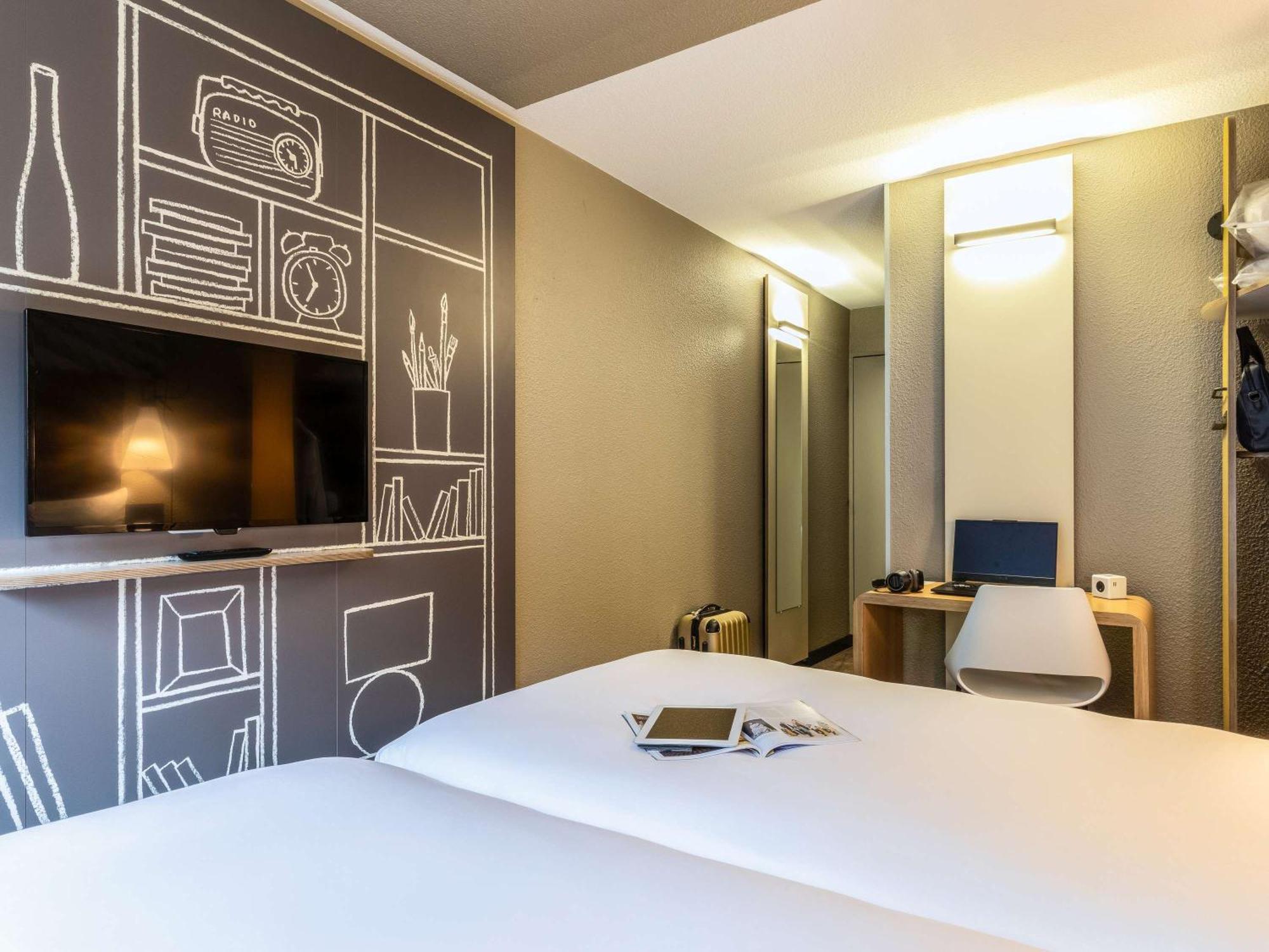 Hotel Ibis Velizy Jouy-En-Josas Exterior foto