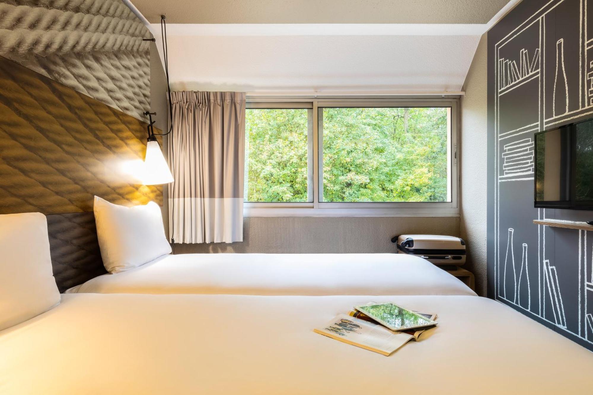Hotel Ibis Velizy Jouy-En-Josas Exterior foto
